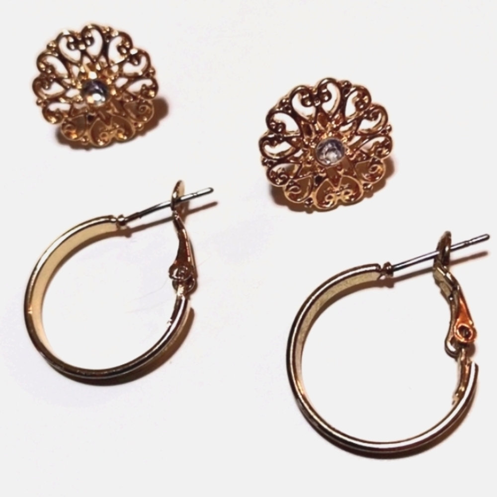 Casual Corner Vintage Flower Heart Filigree AND Gold Tone Hoop Earrings Bundle